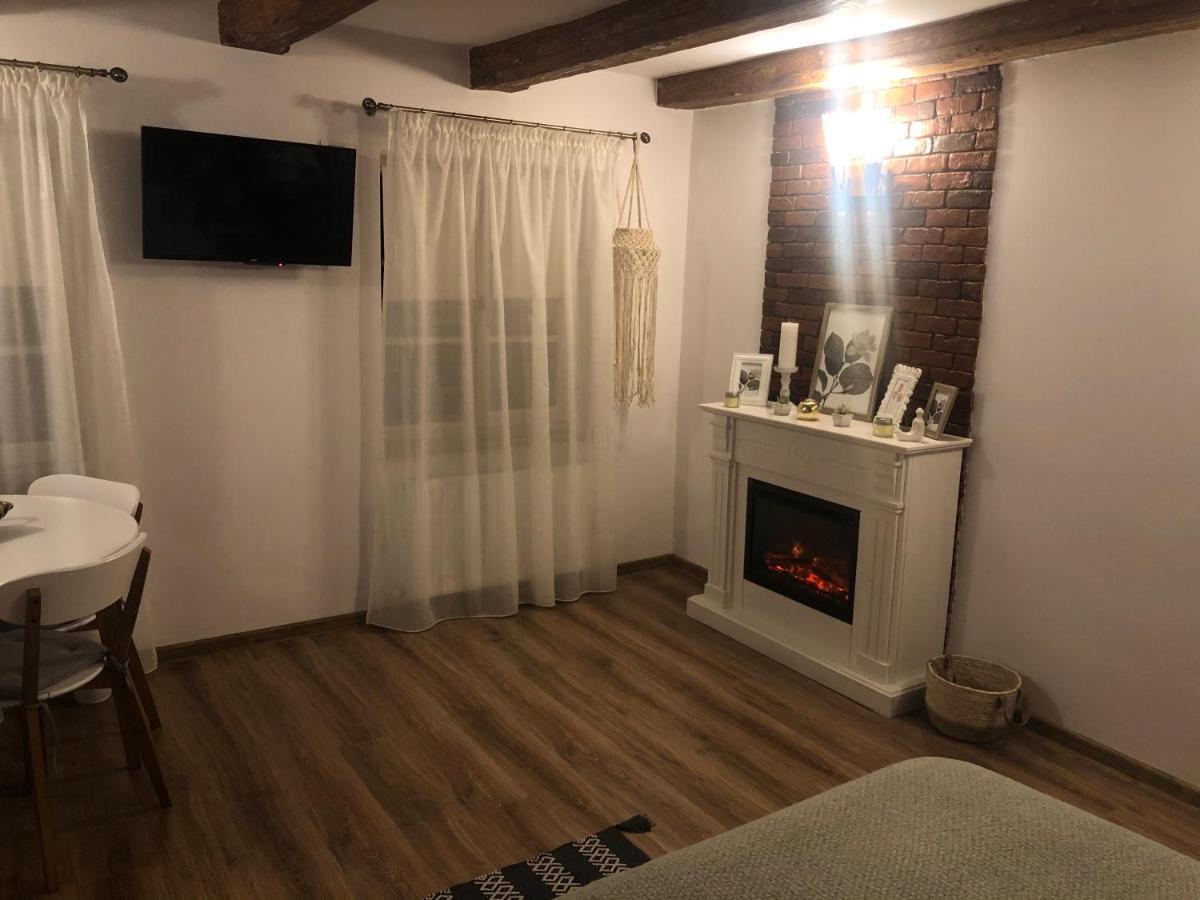 Cozy Central Apartment Braşov Eksteriør bilde
