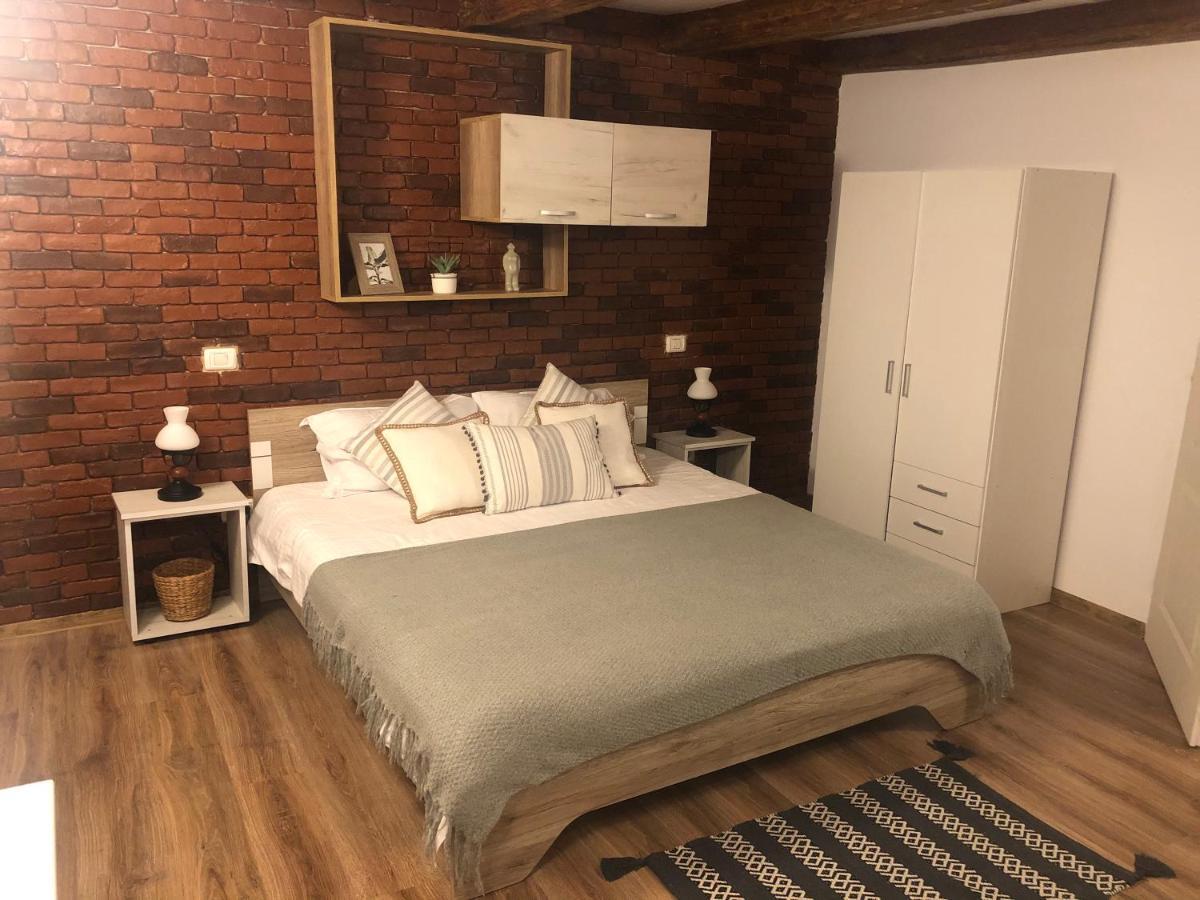 Cozy Central Apartment Braşov Eksteriør bilde